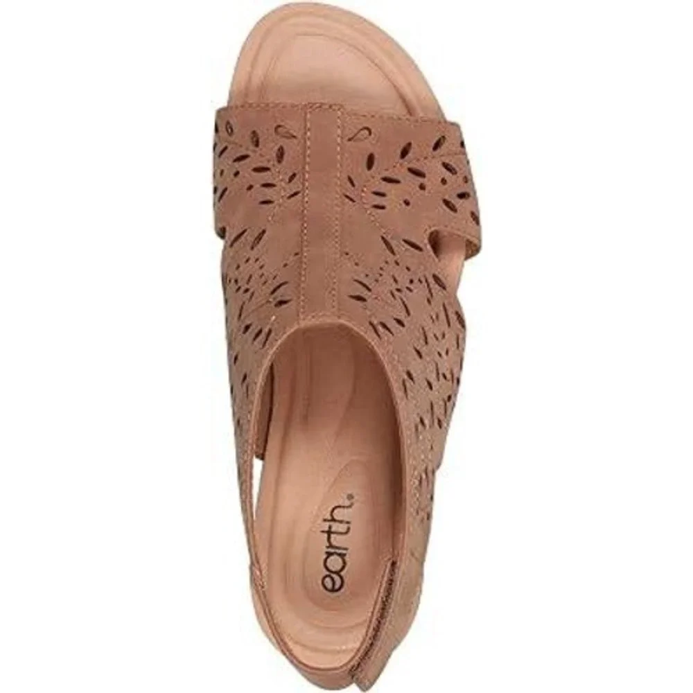 Earth Halin3 Womens Brown Laser Cut Perforated Slingback Wedge Sandals Size 8W
